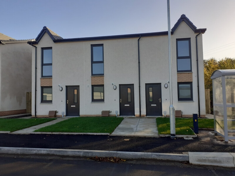 Vista contribute new build doors to Scotland’s largest modular housing development